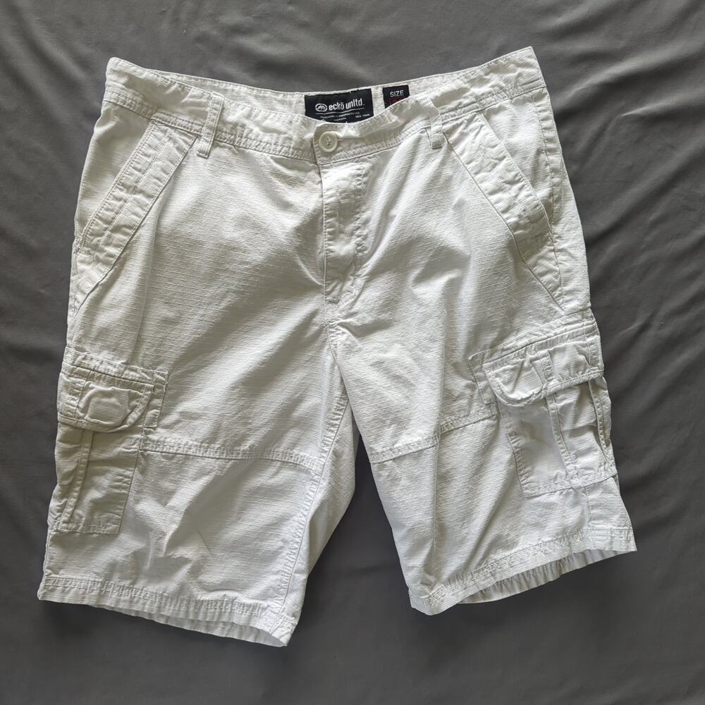 Ecko Unltd white cargo shorts